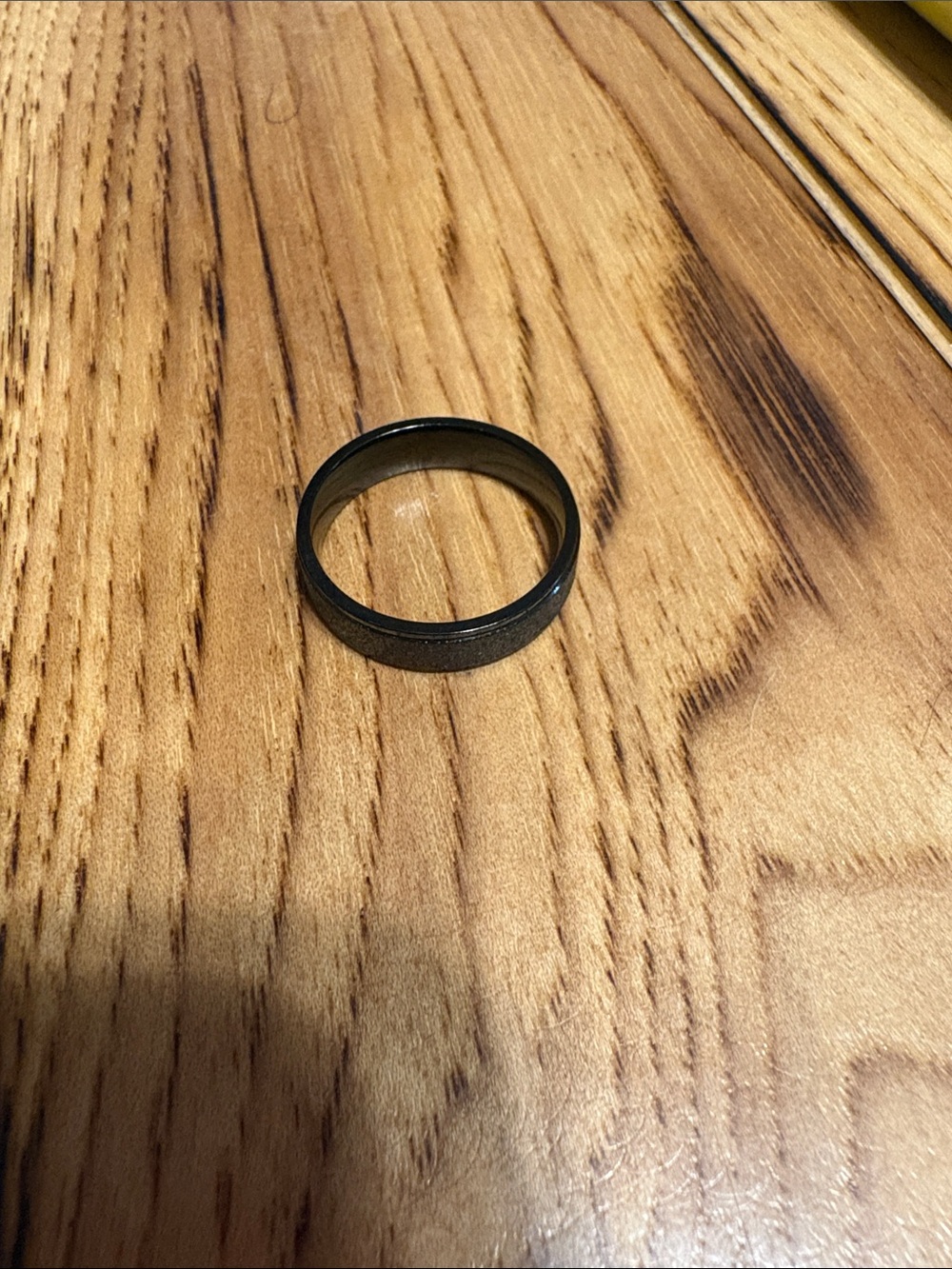 Womenâs Black Matte Band Ring â Sleek Everyday Style